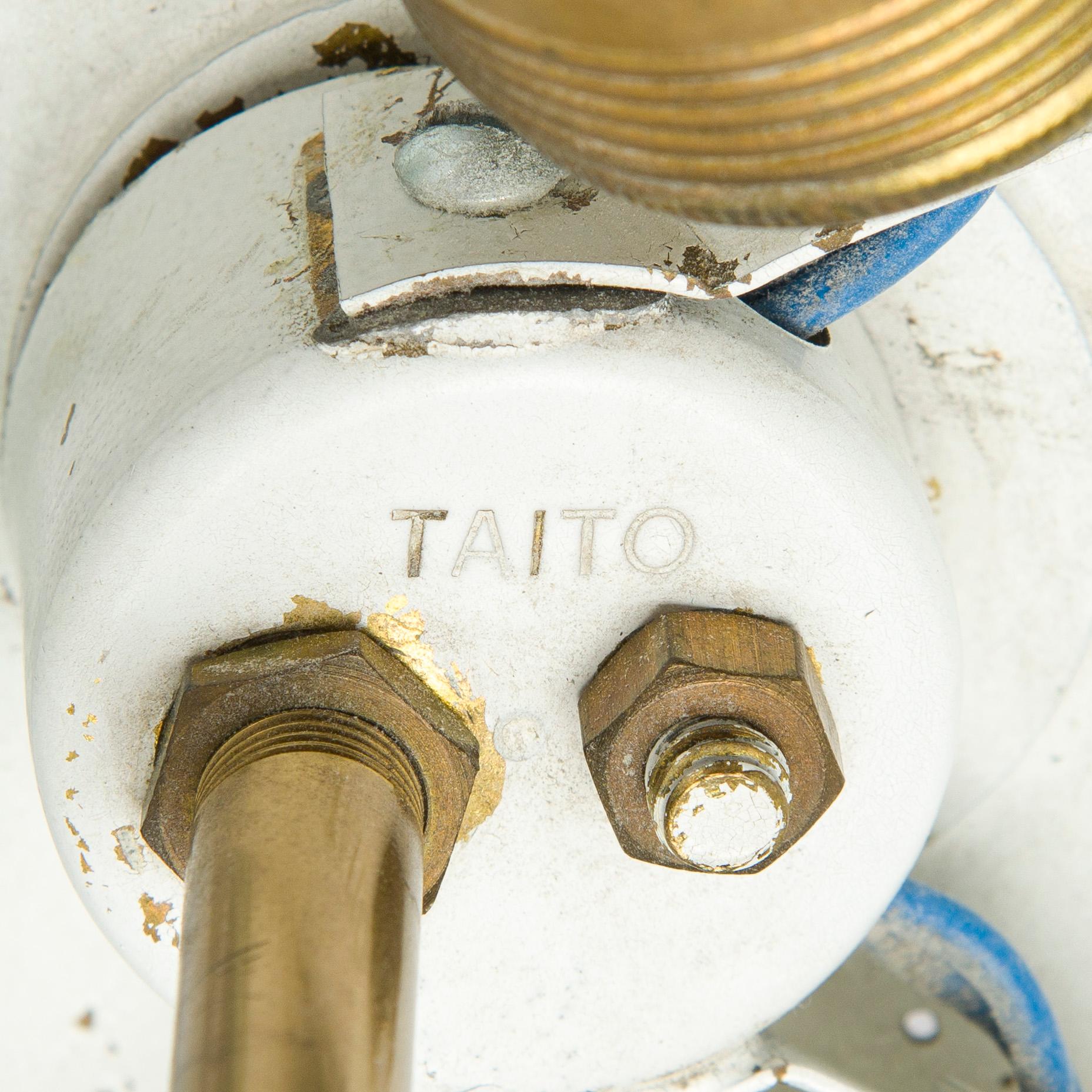 Paavo Tynell, taklampa, modell 9060, Taito 1900-talets mitt.
