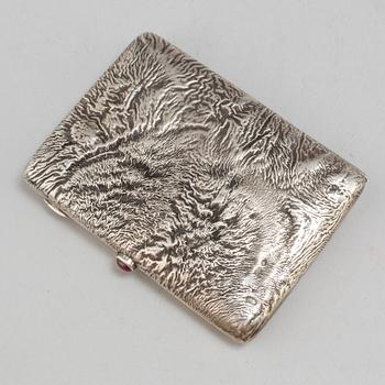 A parcel gilt samorodok Russian cigarettcase 1908-17, by unknown master.