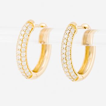 Örhängen kreoler 18K guld med briljantslipade diamanter.