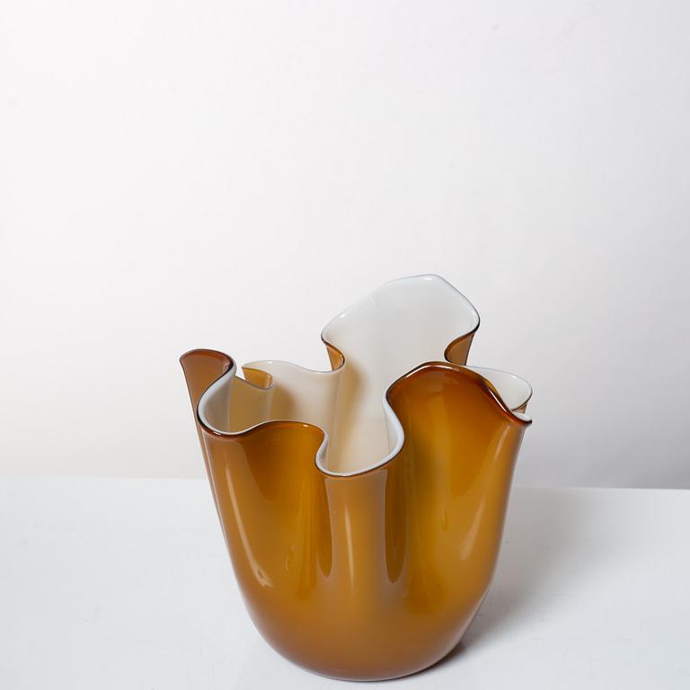 Fulvio Bianconi/Paolo Venini, bowls, 3 pcs, "Fazzoletto", Venini, Murano, Italy, mid-20th century.