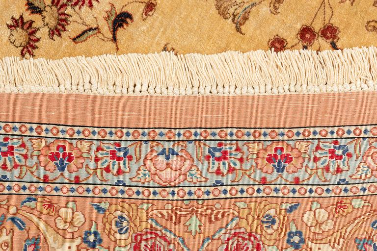 Matta, Old, silk Ghom, ca 188 x 130 cm.