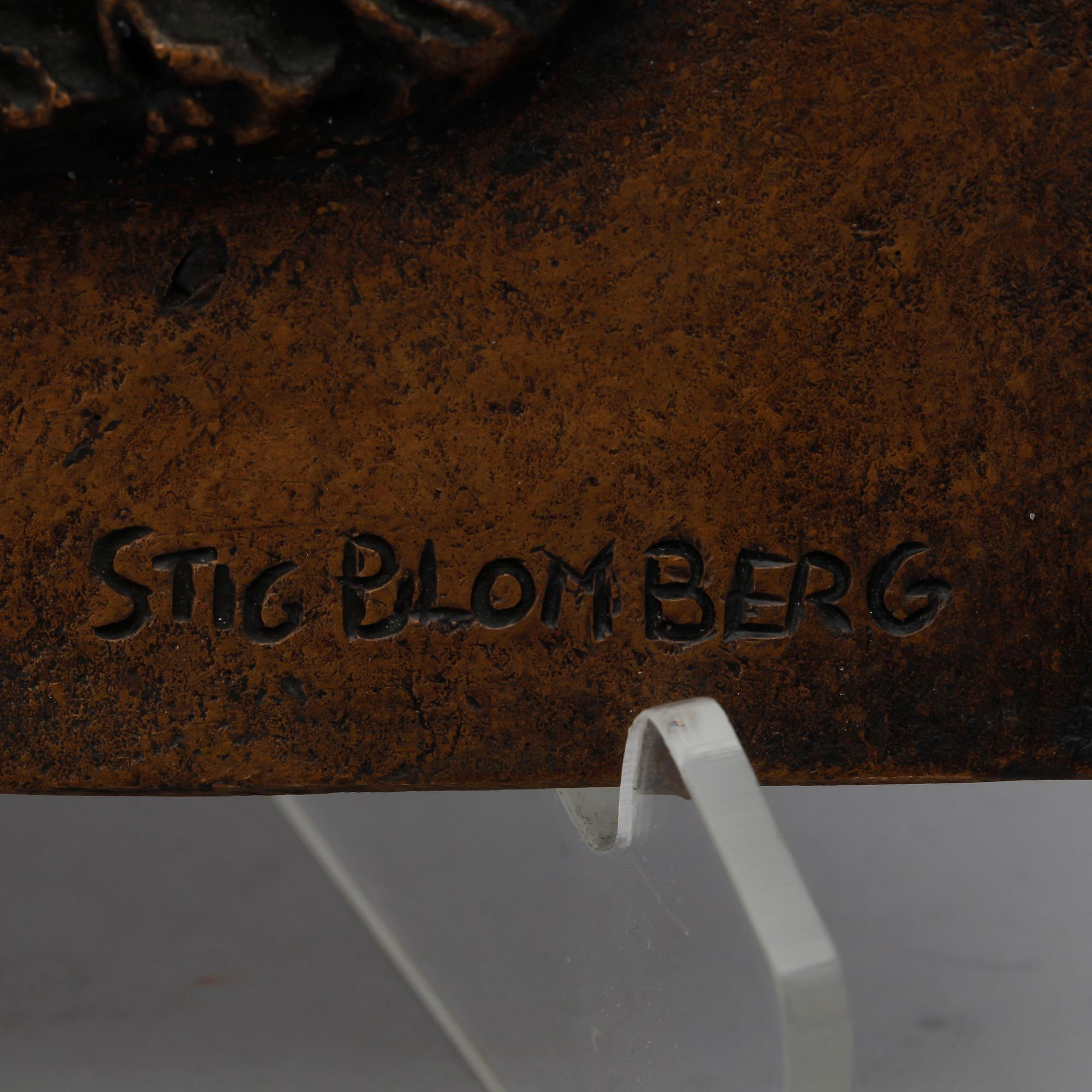 STIG BLOMBERG, plakett, patineradbrons, signerad,