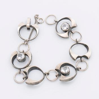 KARL LAINE, silver jewelry, 4 pieces with rock crystal, Finland, 1970s.