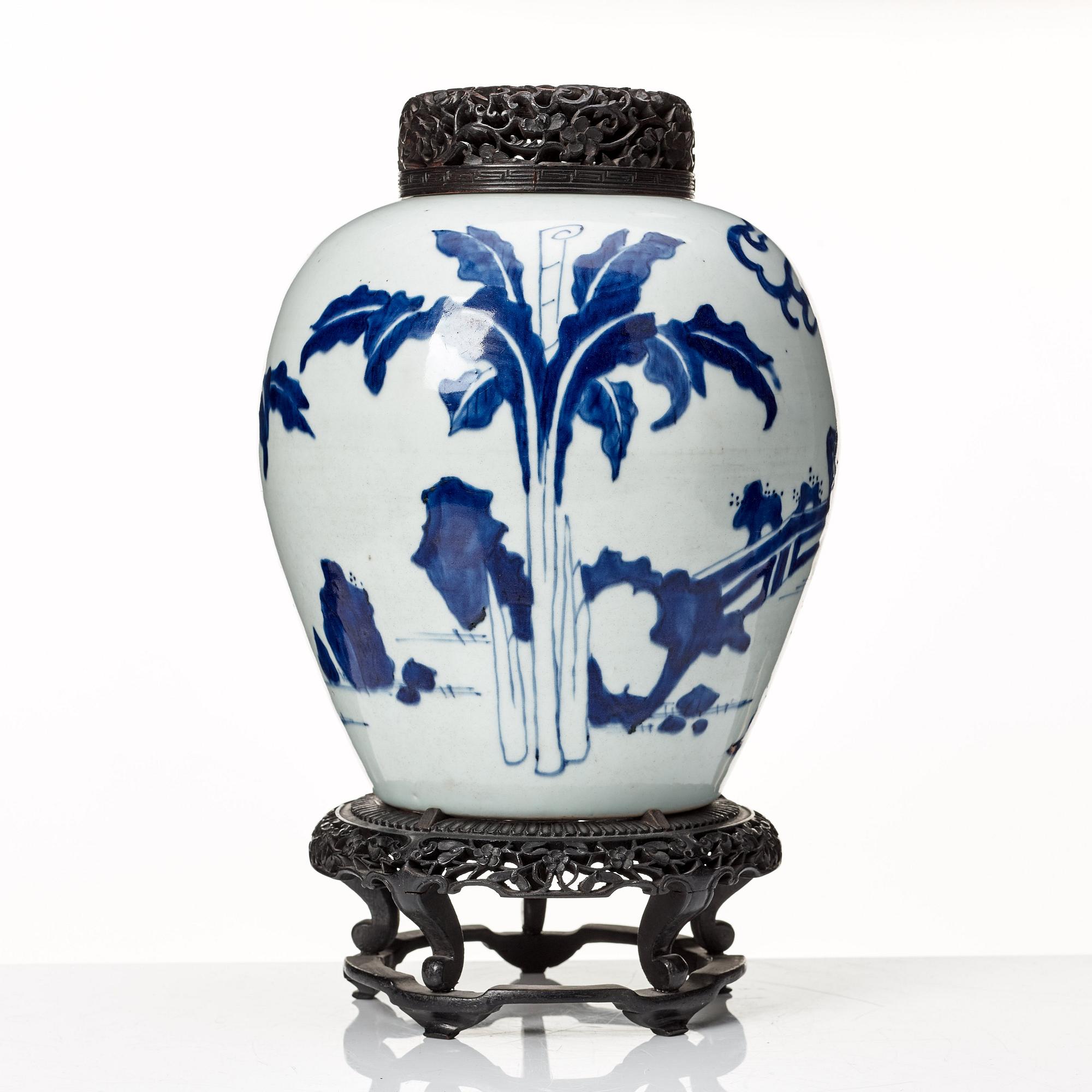 Urna, porslin. Transition, 1600-tal.