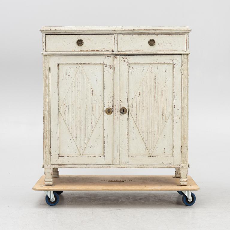 A late 19th century cabinet.