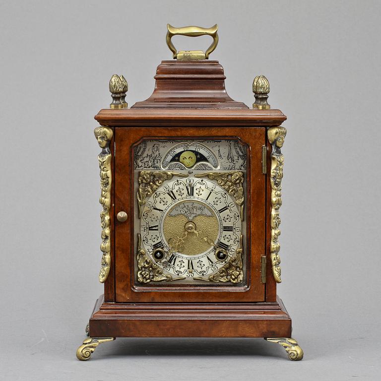 BORDSUR, John Smith, London, 1900-tal.