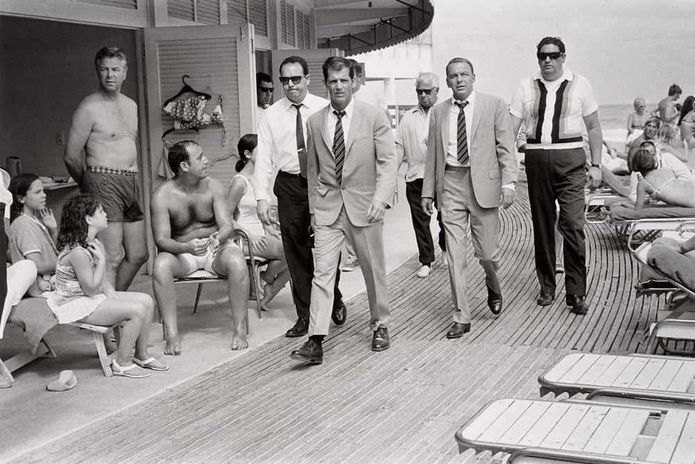 Terry O'Neill, "Frank Sinatra, Miami Beach, 1968".