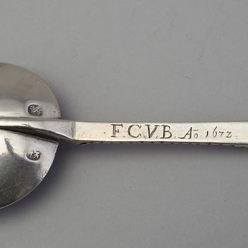 A Baltic 17th century silver spoon, mark of Michael Krezner, Riga.