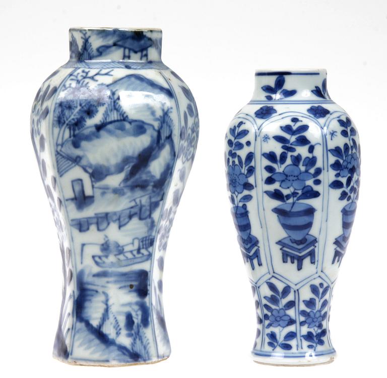 VASER, 2 st, porslin, Kina, Kangxi 1662-1722.