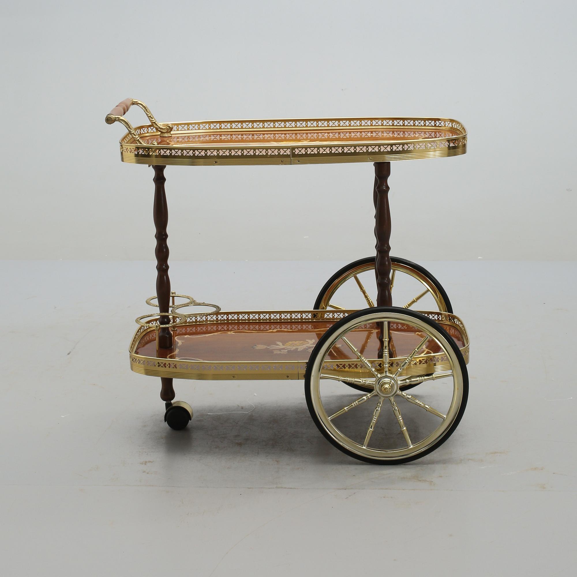 SERVERINGSVAGN, 1900-talets andra hälft.
