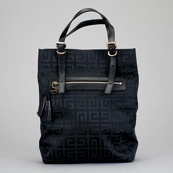 VÄSKA, Givenchy.