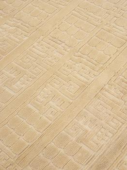 CARPET. Knotted pile in relief. 250,5 x 197 cm. Signed AGDA ÖSTERBERG at the back.