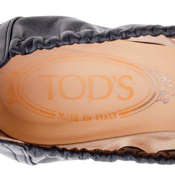 TOD'S, ett par ballerina skor. Storlek 37.