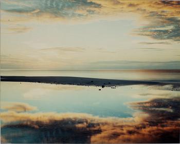 ANDERS KRISÁR, c-print monterad på aluminium, 3 verk ur en serie (3).