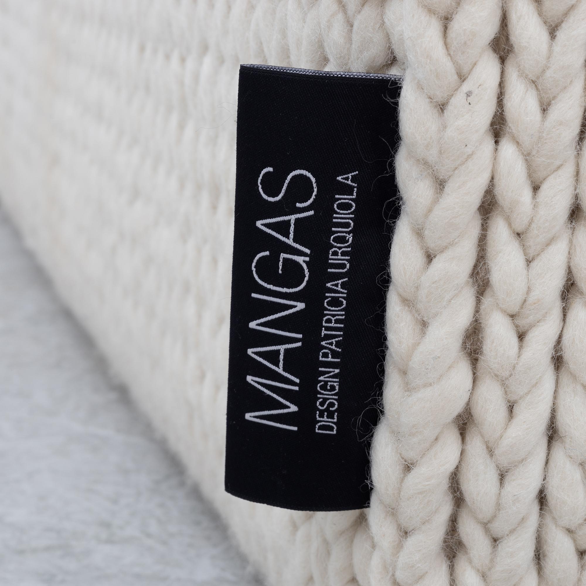 Patricia Urquiola, a 'Mangas' longe chair, GAN.