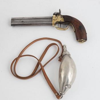 Flintlock pistol, 19th Century, and powder horn.