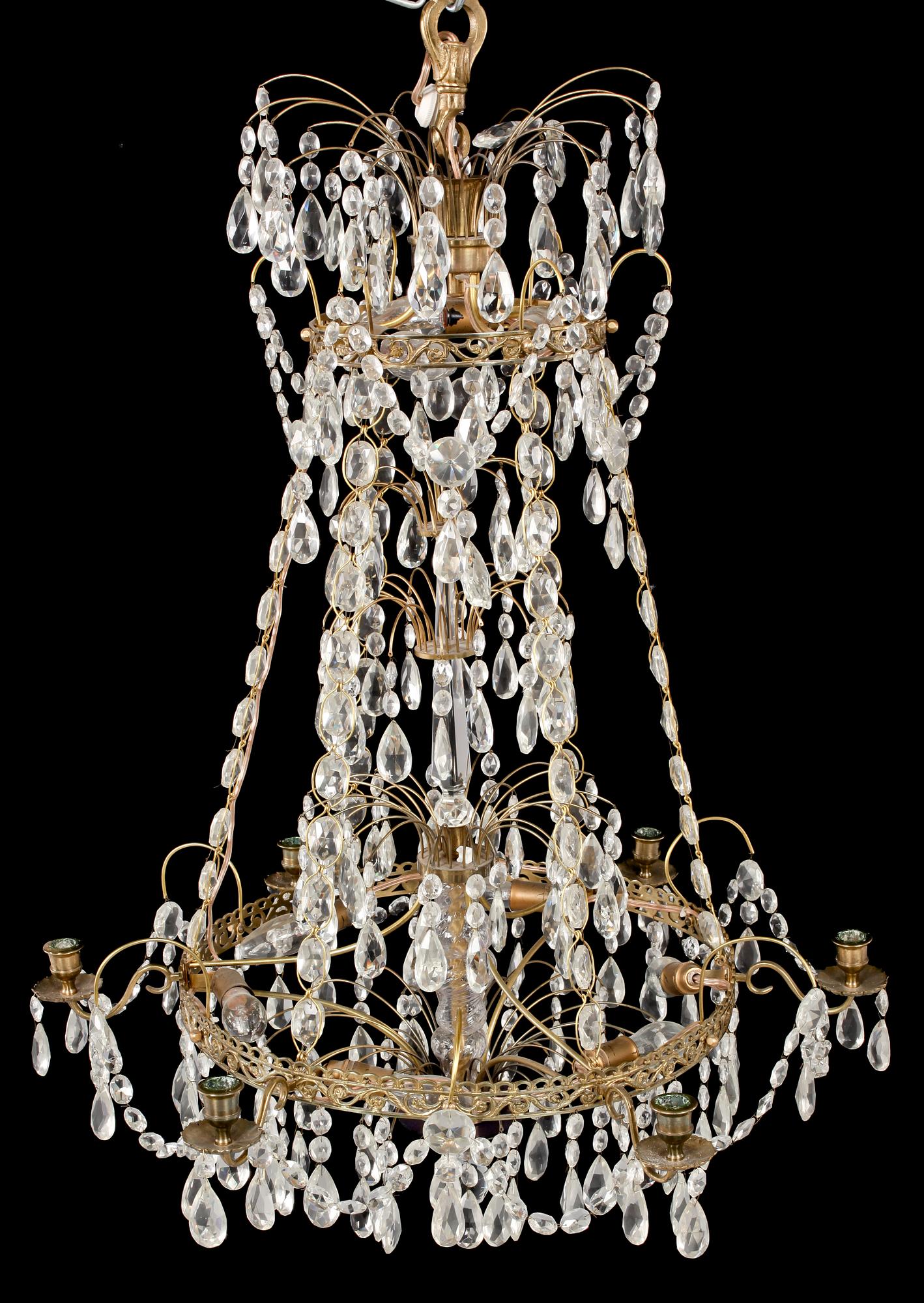 LJUSKRONA, omkring 1900-talets mitt. Höjd 89 cm.