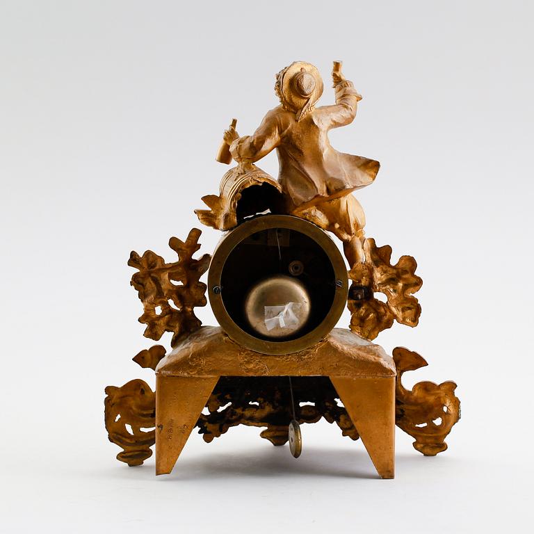 BORDSPENDYL, bronserad vitmetall, rokokostil, Frankrike, 1800-talets andra hälft.