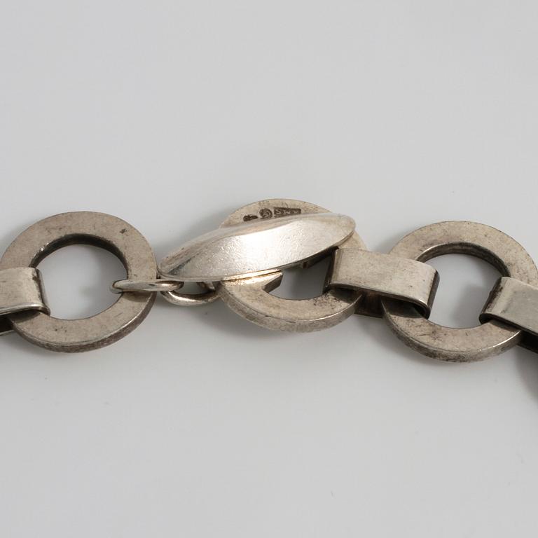 ARVO SAARELA, Enköping, 1966, a necklace.