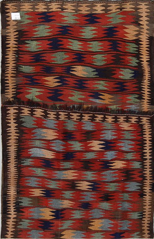 KELIM, sannolikt Veramin, ca 280x115 cm.