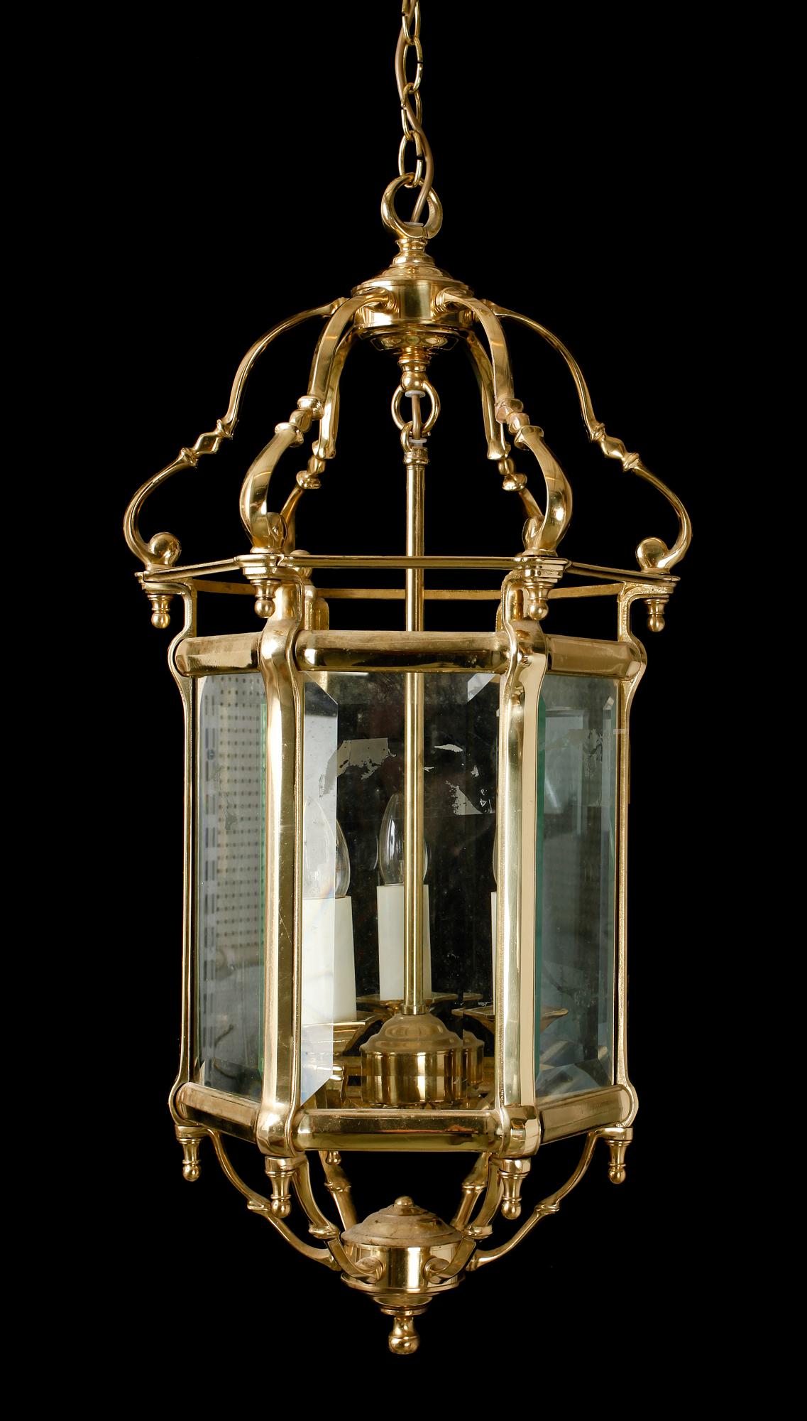 TAKLYKTA, mässing, Louis XVI-stil, 1900-tal. H 85.