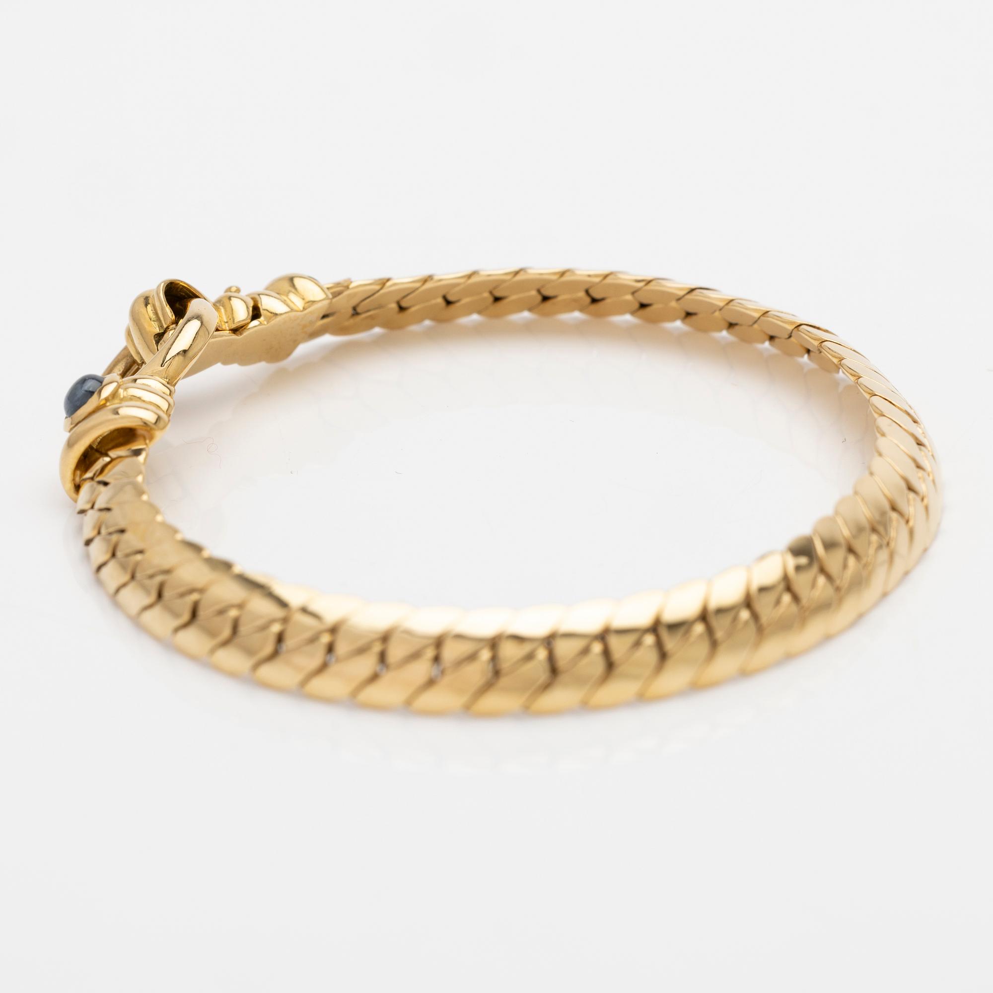 18K gold bracelet with a sapphire, Balestra Giovanni & Figli, Vicenza, Italy.