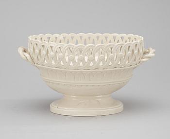 A Swedish creamware basket, Rörstrand circa 1800.