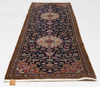 Gallerimatta, Ghom, ca 263 x 72 cm.