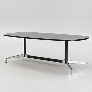 Charles & Ray Eames, a "segemented" table, Vitra, 2009.