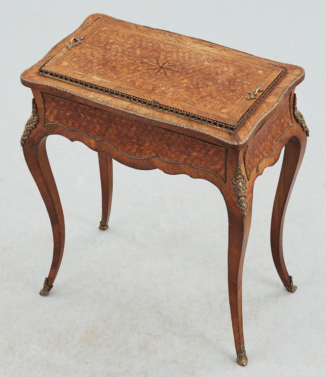 BLOMSTERBORD, Louis XV-stil, 1900-talets början.