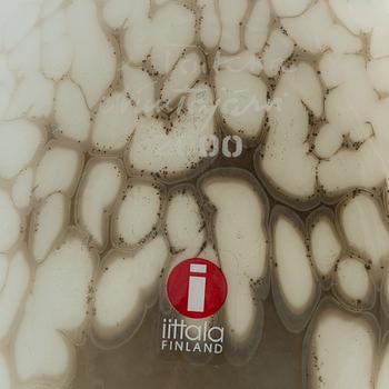 Oiva Toikka, an annual glass bird, 'Arctic tern', signed O. Toikka Nuutajärvi 2000.