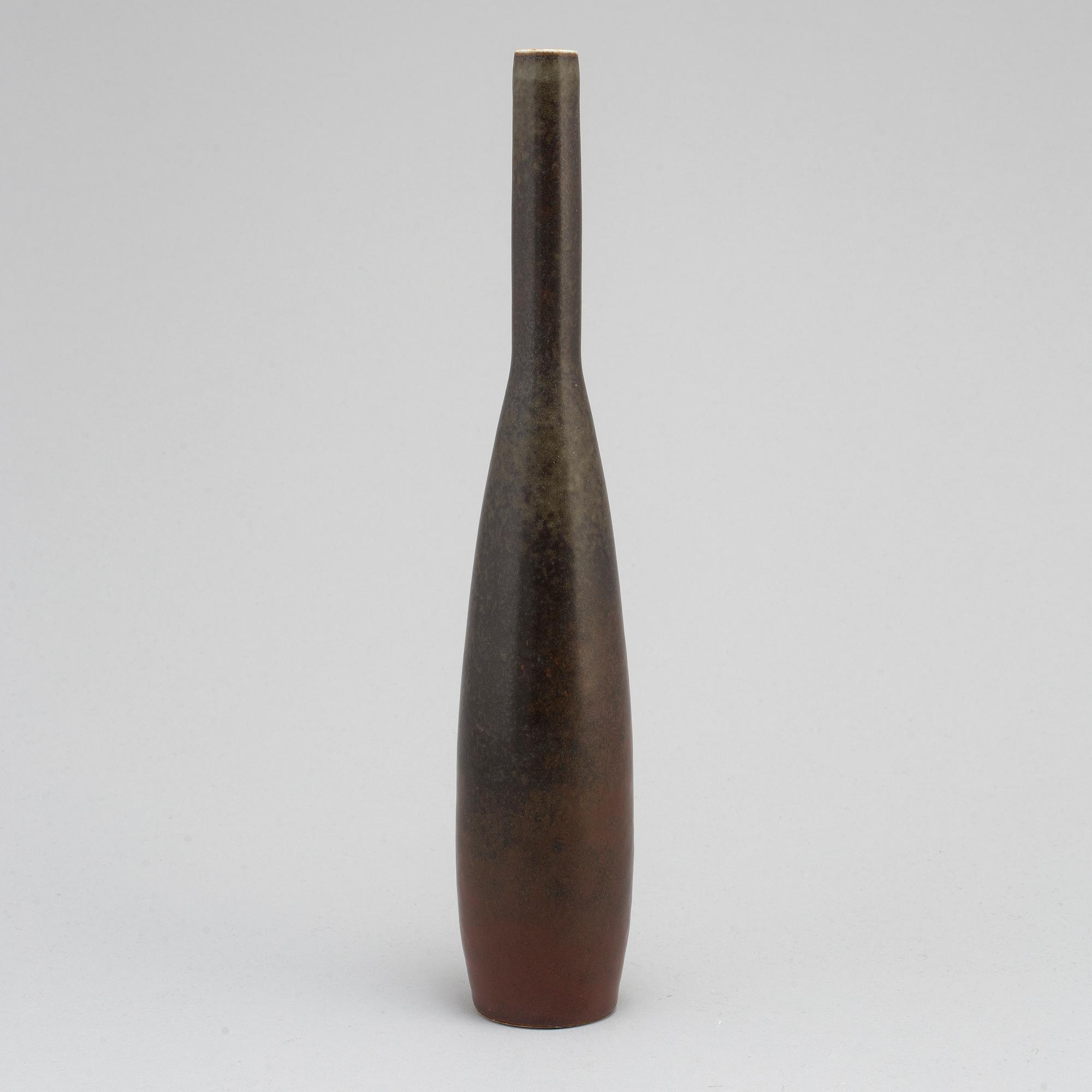 CARL-HARRY STÅLHANE, a signed stoneware vase, Rörstrand, dated -61.