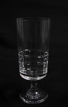 SERVIS, ca 80 delar. Glas, "City" Kosta.