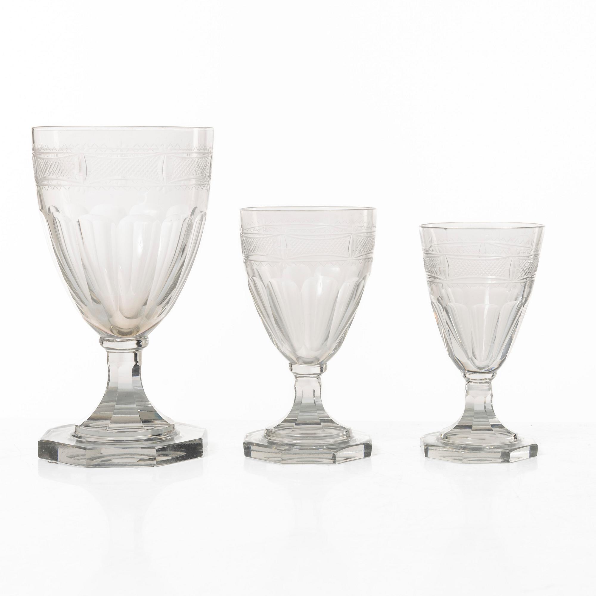 Gerda Strömberg, an 115-piece 'Hörningsholm' glass service, Strömbergshyttan, Sweden.