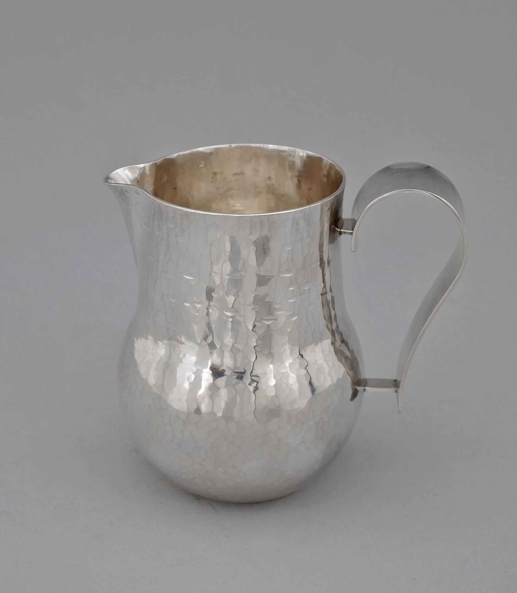 KANNA. Sterling silver, Rey Urban, Stockholm, 1977. Vikt 230 g.