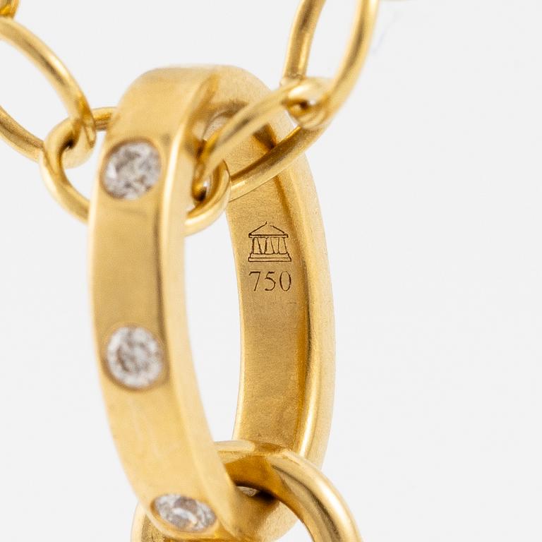 Pendant with chain in 18K gold featuring rock crystal and round brilliant-cut diamonds, Temple St Clair.