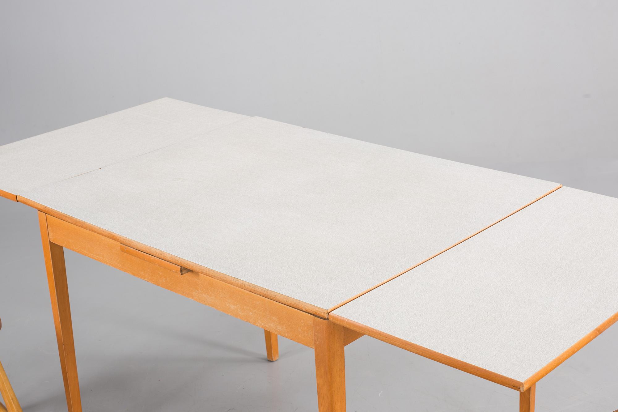 BORD, Perstorp och STOLAR, ett par, Nesto. 1900-talets mitt.