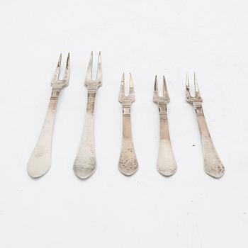 A Danish 20th  century set of five silver forks mark of Georg Jensen, weight 110 grams.