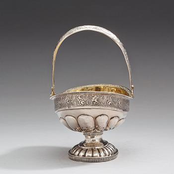 A Russian 19th century parcel-gilt basket, marks of Elias Modig, St. Petersburg 1827.