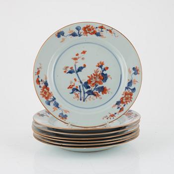 A set of seven imari dishes, Qing dynasty, 18th Century.