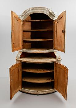 HÖRNSKÅP, rokoko, 1700-tal.