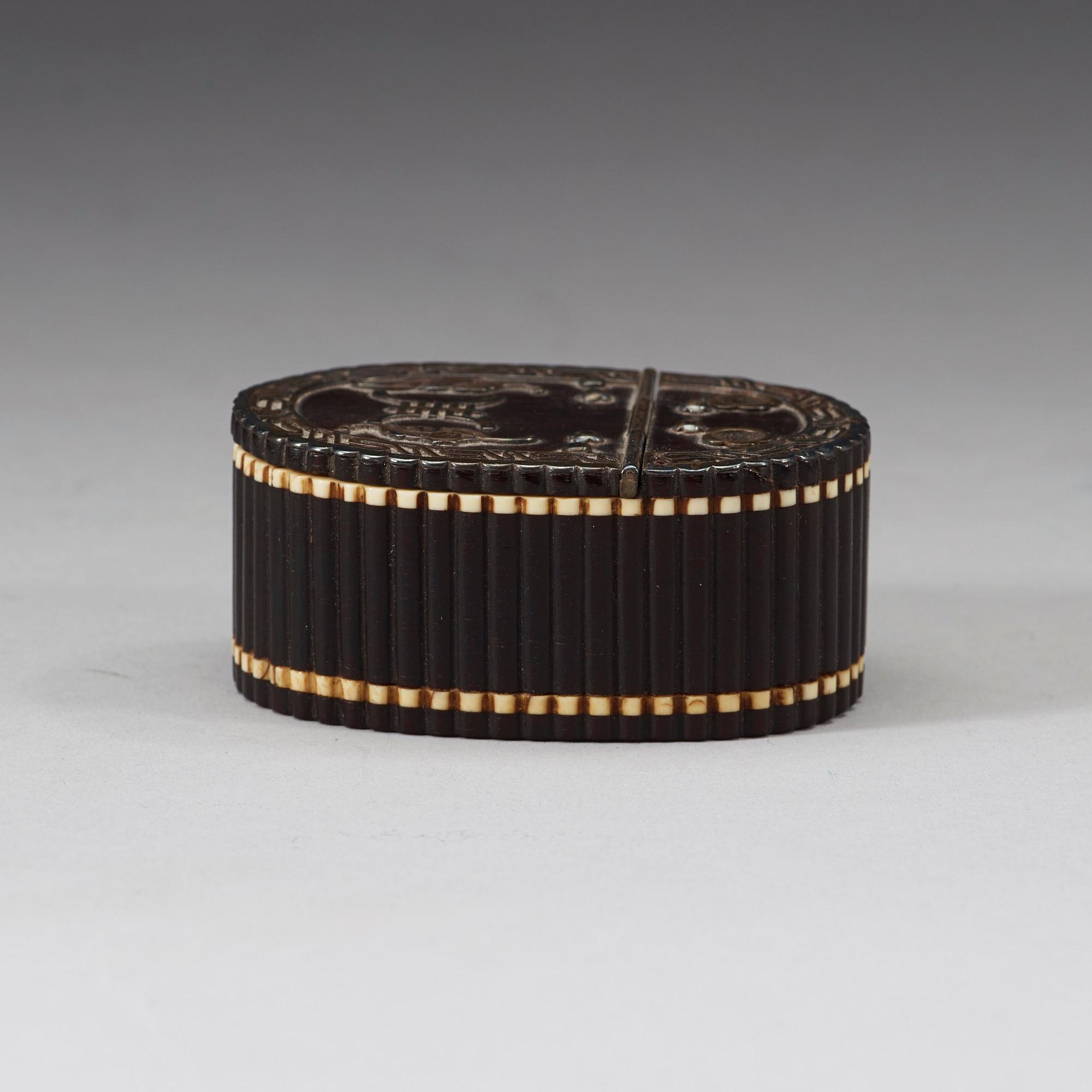 SNUSDOSA, hardwood. Qing dynasti, 1800-tal.