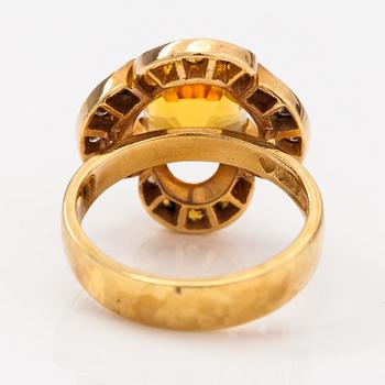 An 18K gold ring "Catherine Jagiellon" with citrines and ca 0.37 ct of diamonds. Ofelia Jewelry, Helsinki 1998.