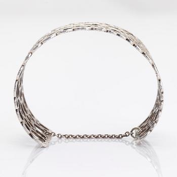 Liisa Vitali, Armring, "Spets", silver, Westerback, Helsingfors 1970.