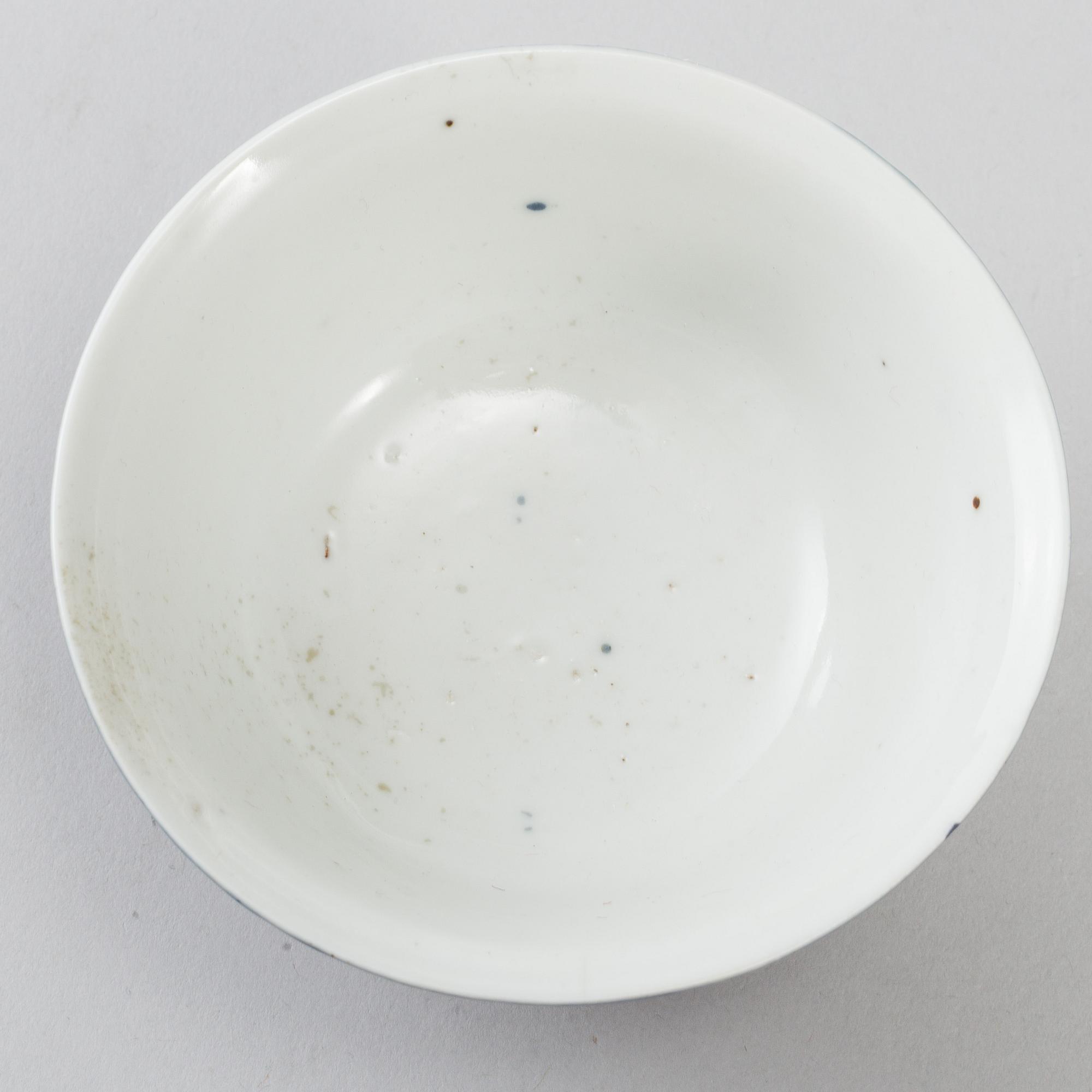 SKÅLFAT, samt SKÅL, porslin. Qingdynastin, 1800-tal.