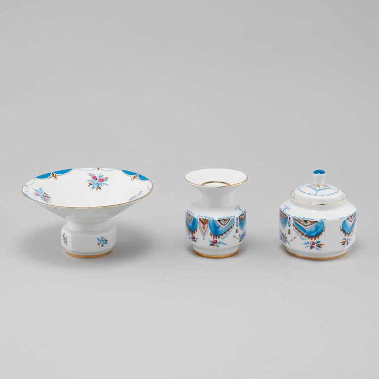 17 pcs tableware by Lomonosov, second half of the 20th century.