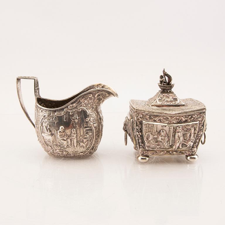 A three pcs silver cream and suger set possibly Barbour & Co USA early 1900s.