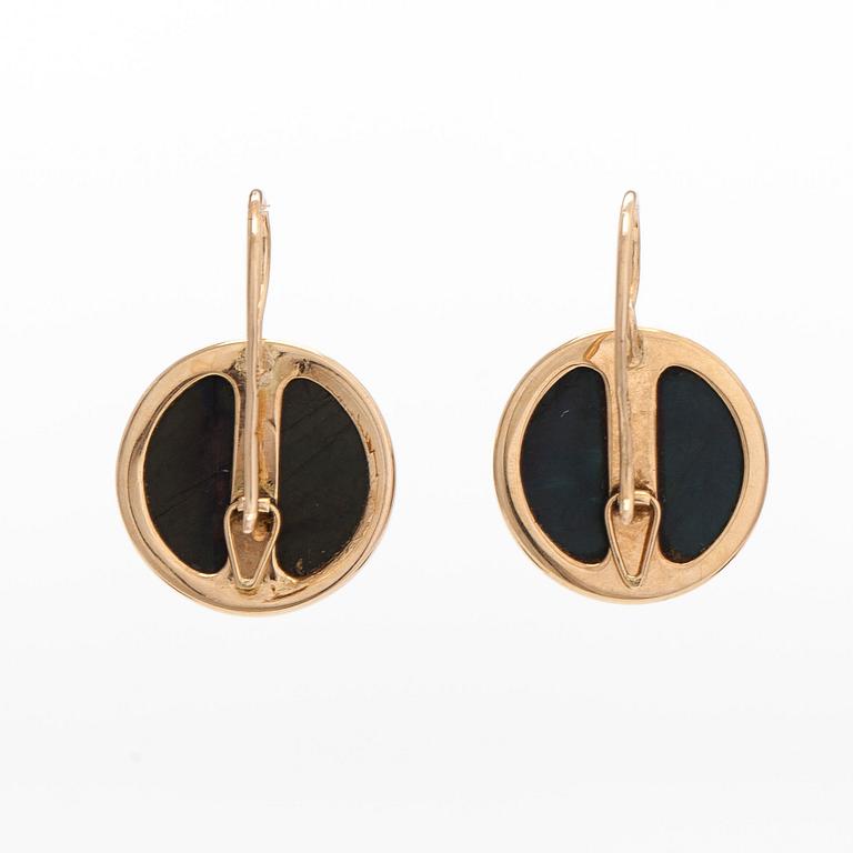 Elis Kauppi, a pair of 14K gold earrings with spectrolite. Kupittaan Kulta, Turku.
