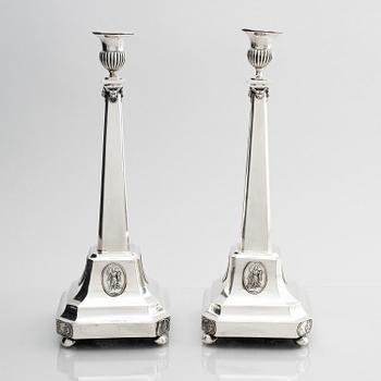 Carl Petter Norlin, ljusstakar, ett par, silver, Malmö 1838. Sengustavianska.