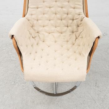 A 'Jetson' swivel easy chair by Bruno Mathsson for Dux.